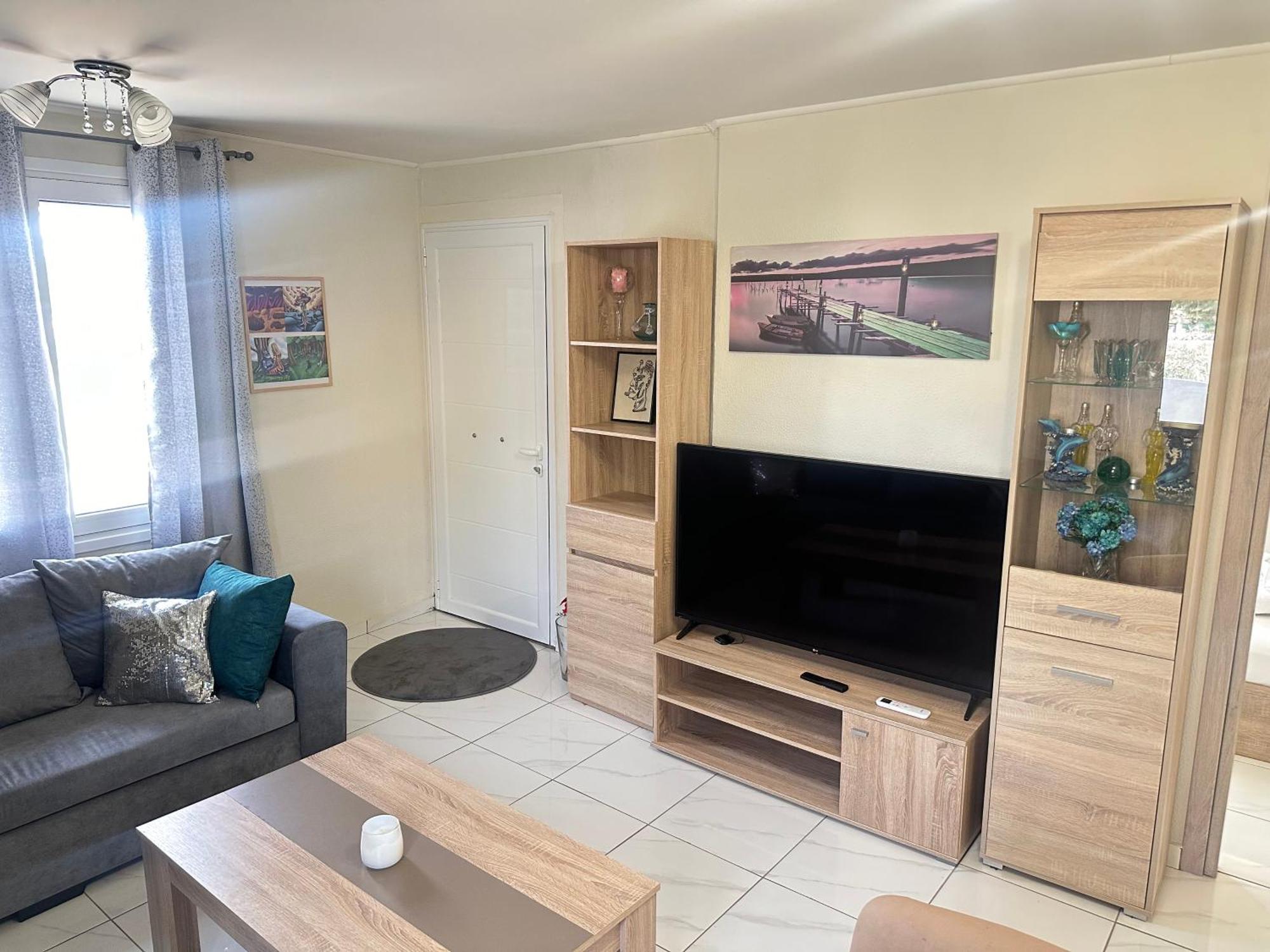 Peaceful Holiday home Porto Rafti
